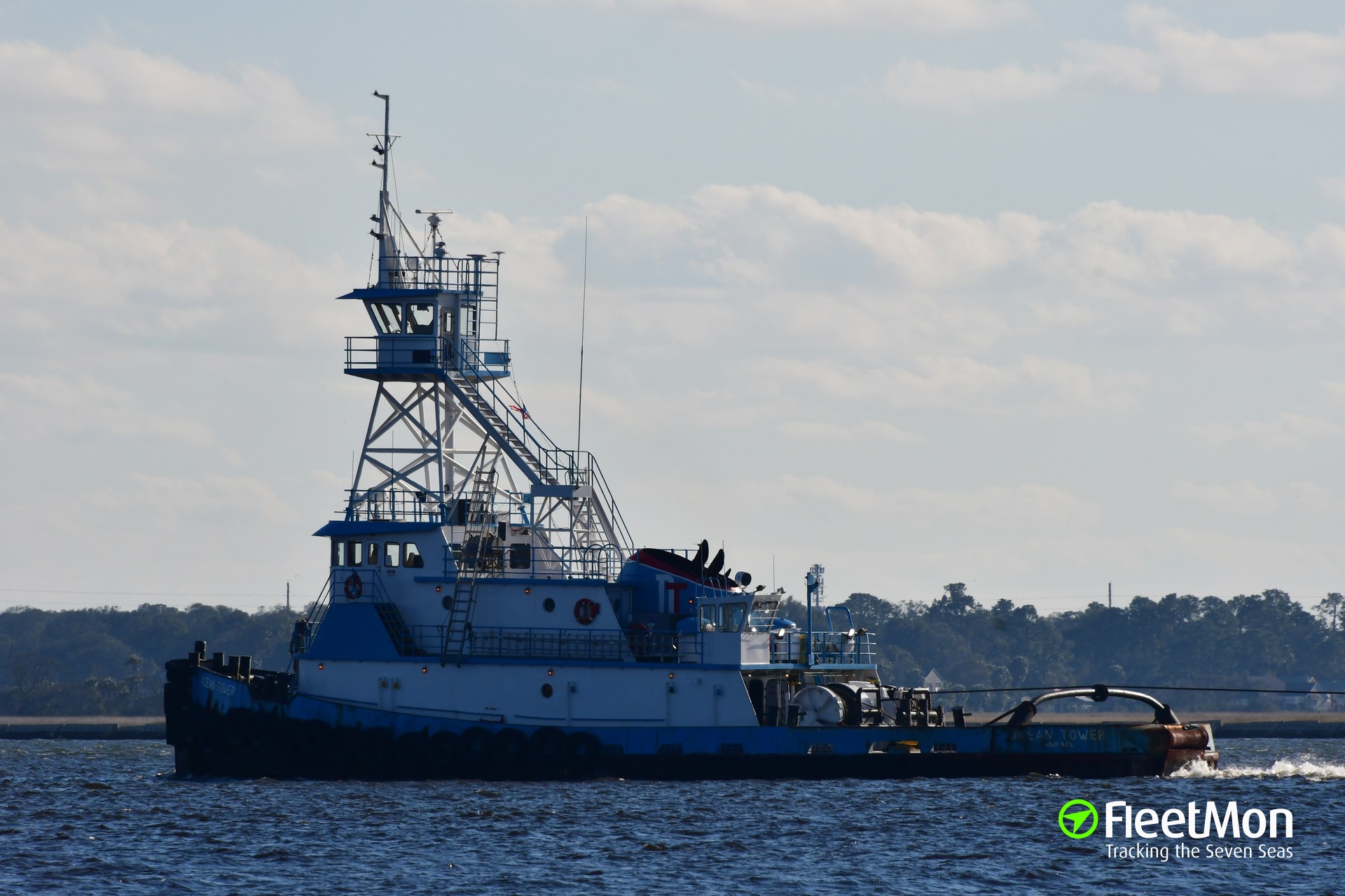 Photo of OCEAN TOWER (IMO: 7717676, MMSI: 367356580, Callsign: WDE4689 ...