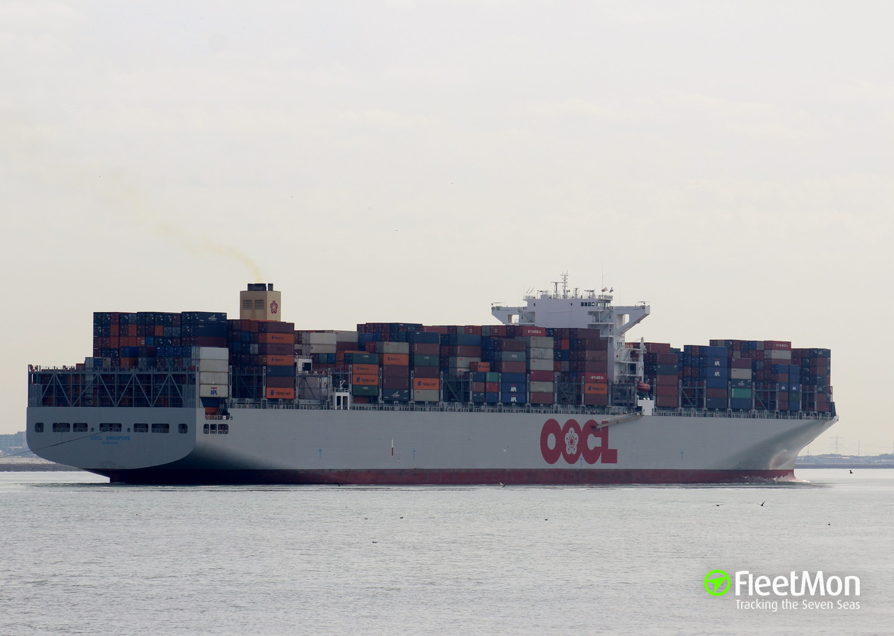 Photo of OOCL SINGAPORE (IMO: 9628001, MMSI: 477293200, Callsign: VRMX7 ...