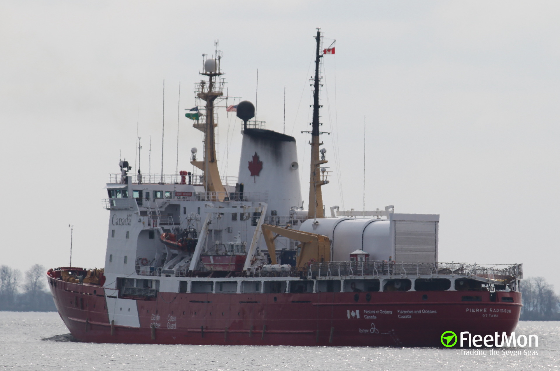 photo-of-pierre-radisson-imo-7510834-mmsi-316071000-callsign-cgsb