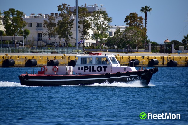 //photos.fleetmon.com/vessels/pilot-boat-py55_0_3249621_Large.jpg