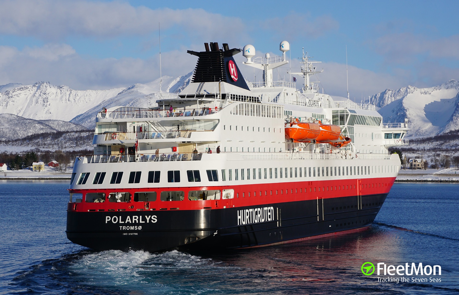 Ship position. Polarlys. MS polarlys. MMSI 259322000. Hurtigruten.