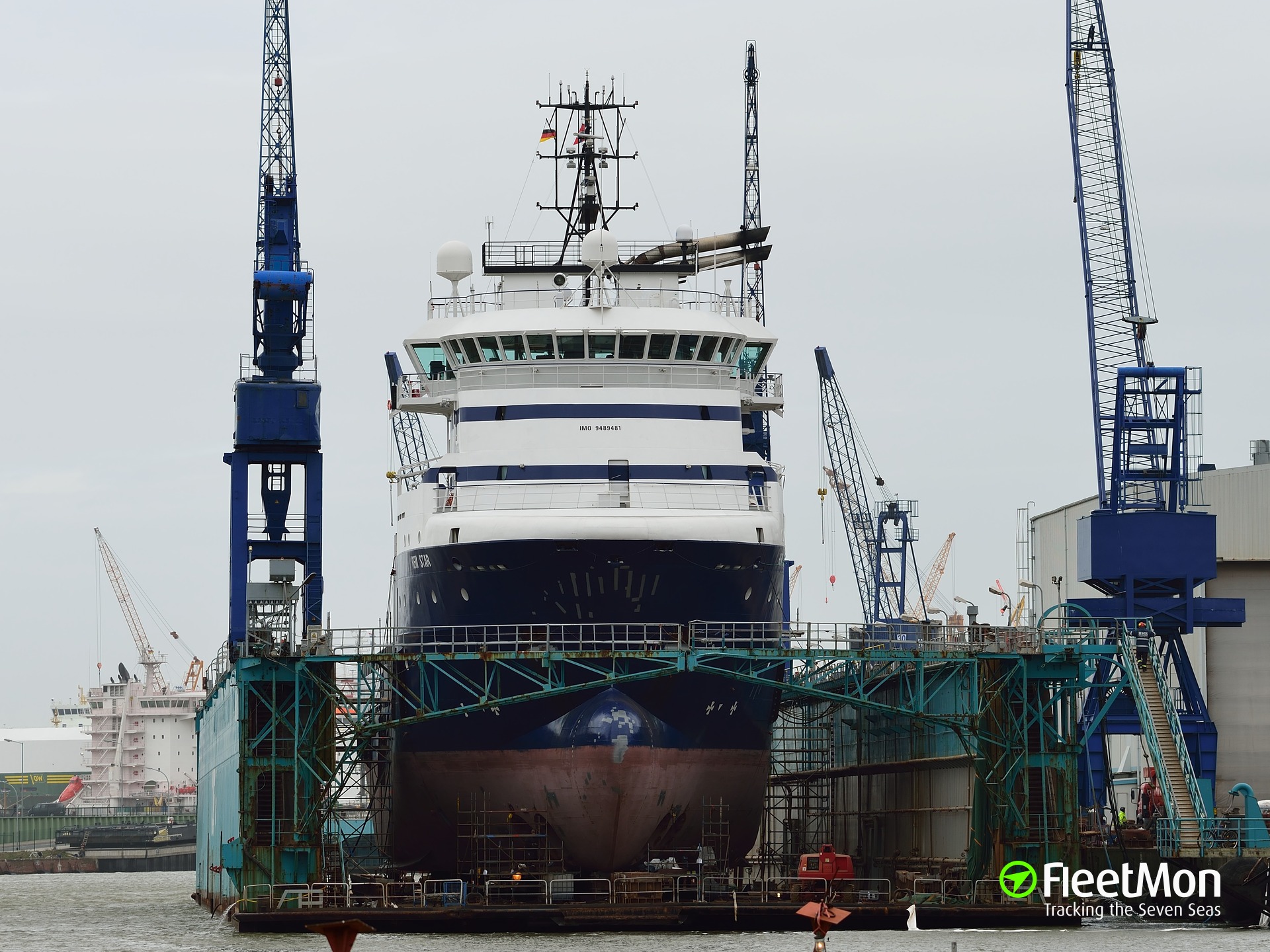 Photo of REM STAR (IMO: 9489481, MMSI: 273411580, Callsign: UBXQ6 ...