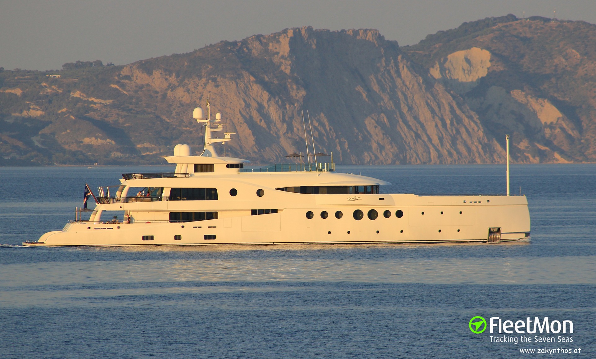 sea and us yacht