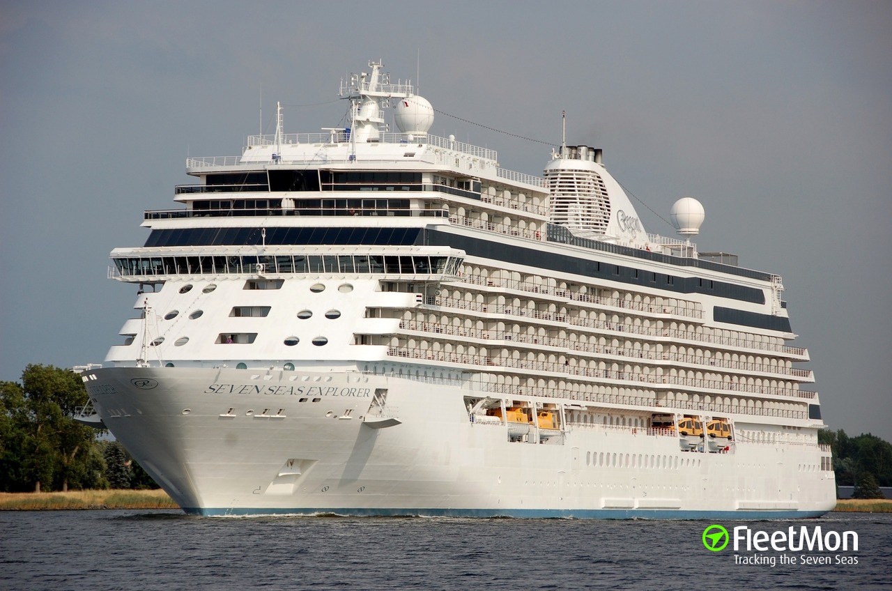 Photo of SEVEN SEAS EXPLORER (IMO: 9703150, MMSI: 538006712, Callsign ...