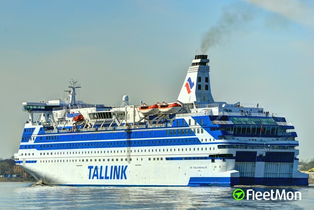 Vessel SILJA FESTIVAL (Cargo and passenger) IMO 8306498, MMSI 275380000