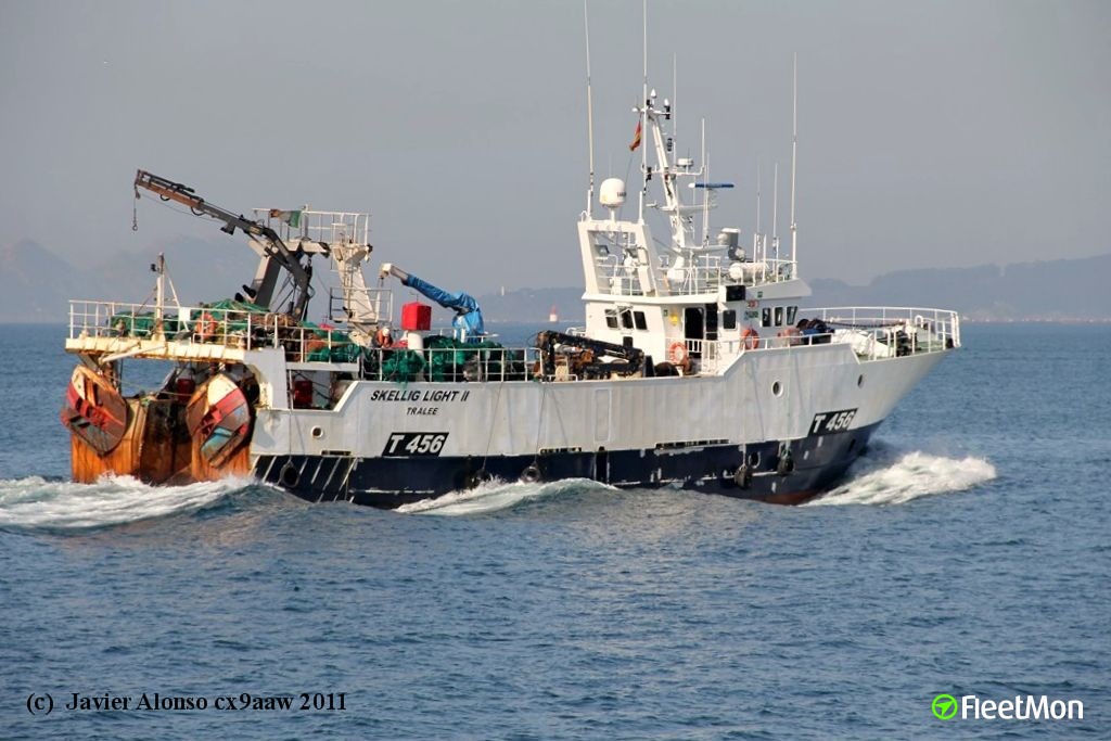 Photo of SKELLIG LIGHT II (IMO: 9265263, MMSI: 250486000, Callsign