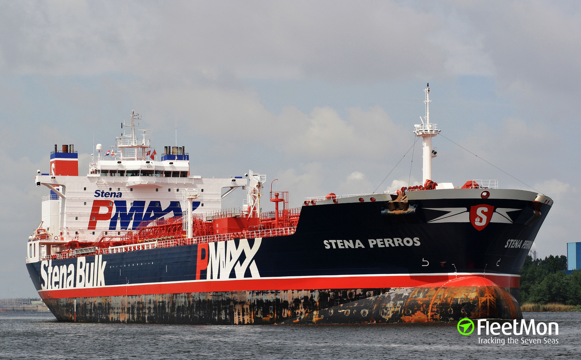 Photo of STENA PERROS (IMO: 9312456, MMSI: 310554000, Callsign: ZCDU7