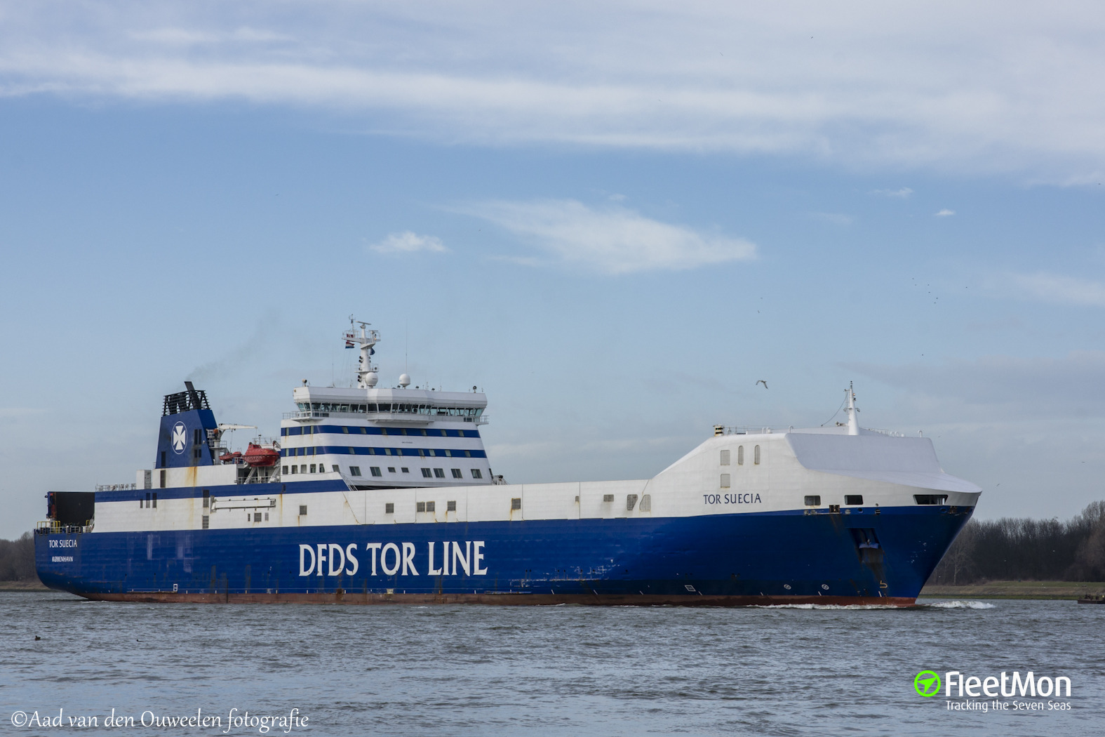 Photo of SUECIA SEAWAYS (IMO: 9153020, MMSI: 220284000 ...