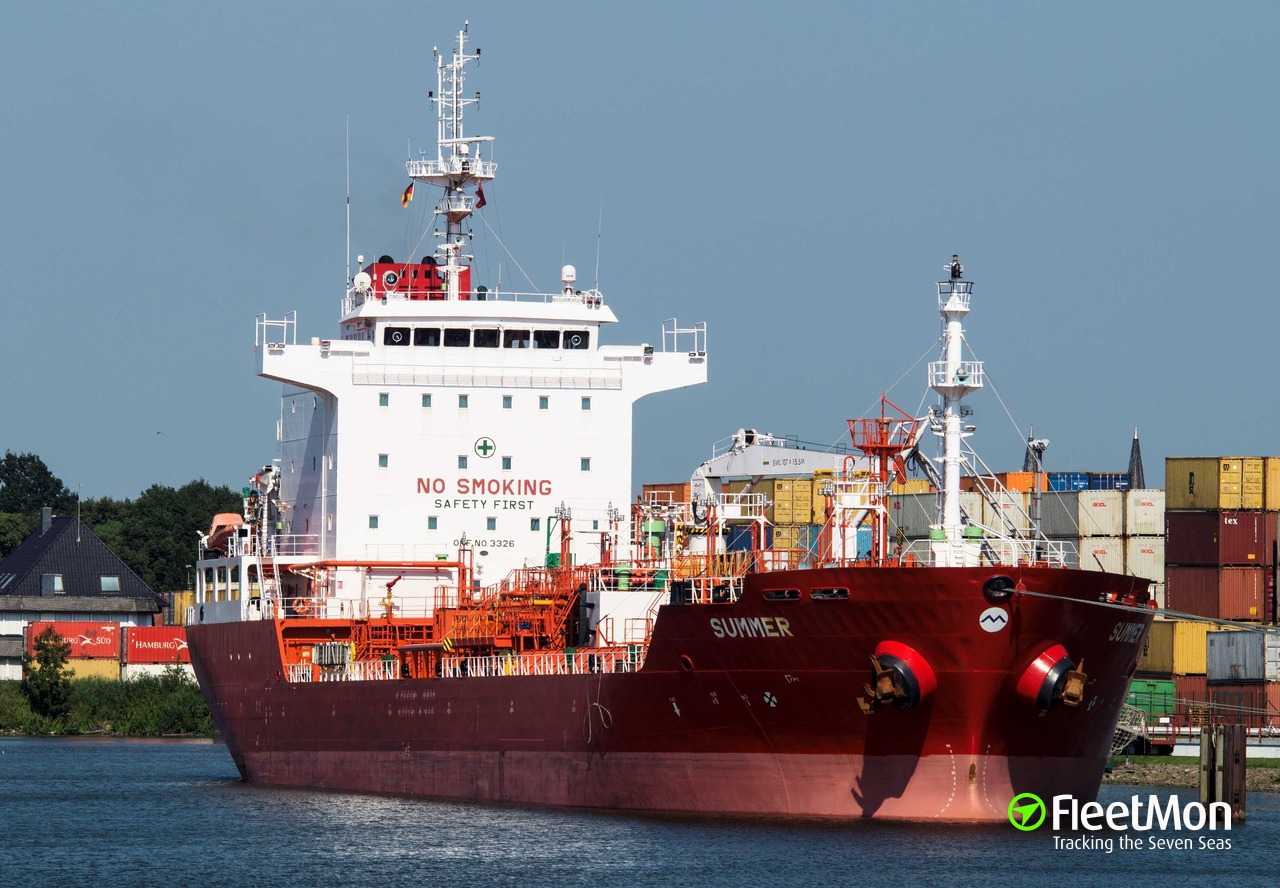 Где находится судно в реальном времени. Boray танкер. Судно лето. Oil/Chemical Tanker Vessel. Сб-5 судно.