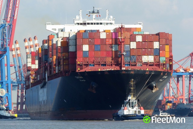 Hapag-Lloyd’s container ship crew medevaced with chemical burn off Shanghai 