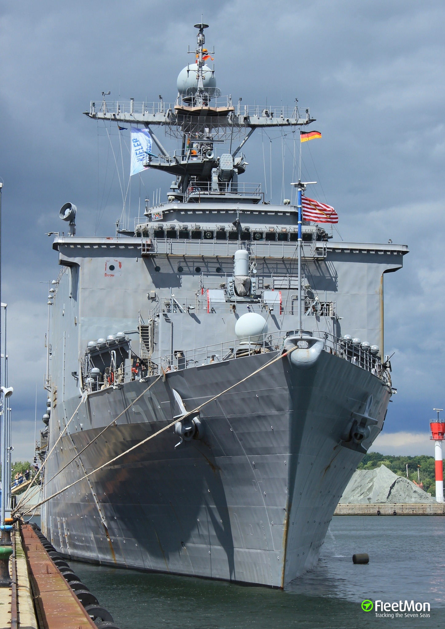Photo of USS CARTER HALL (MMSI 369961000, Callsign NGDT) taken by Ukasz