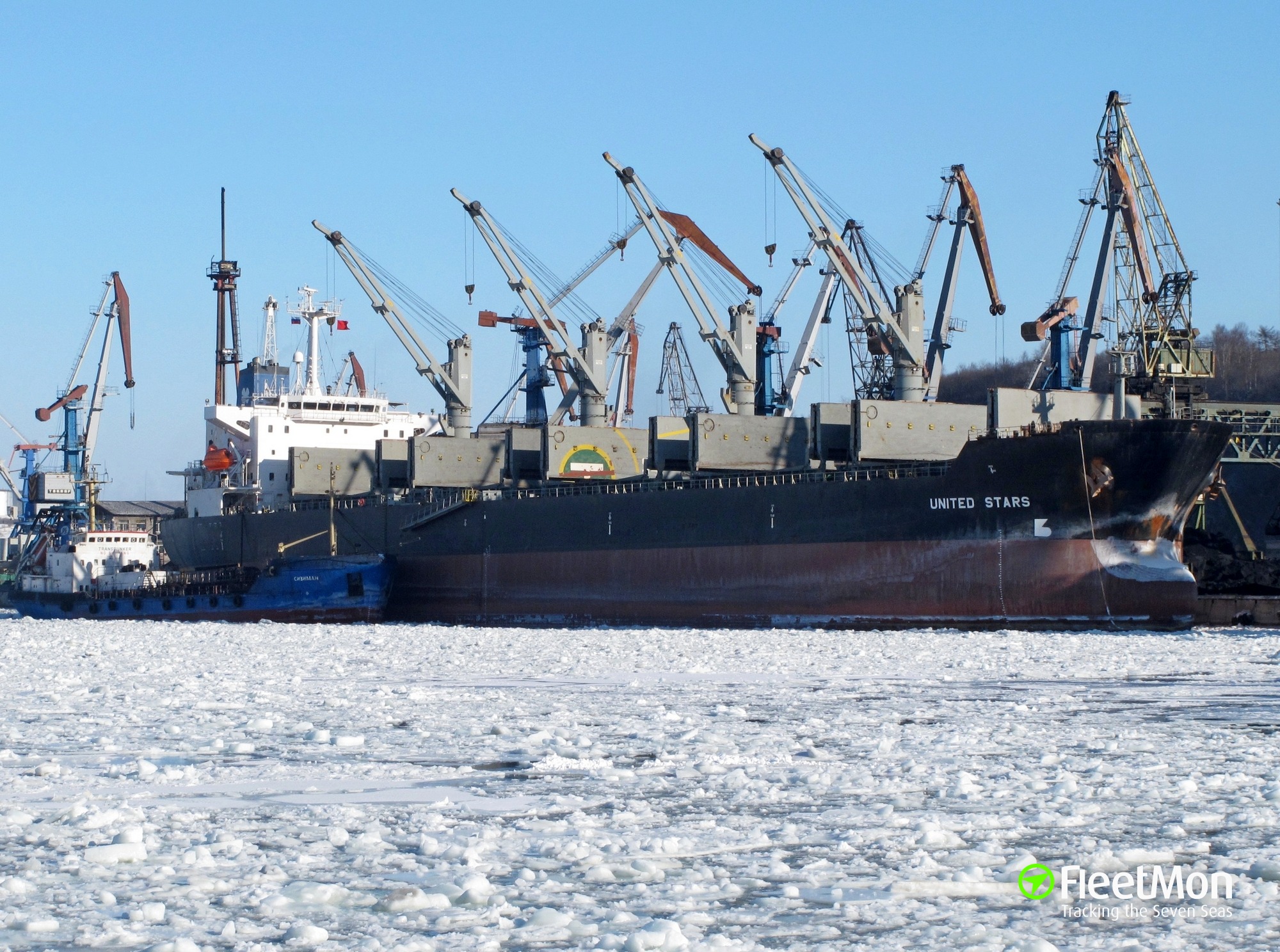 Судно п. Vera p балкер. Сухогруз Вера п. Судно Вера. Vera a Vessel.