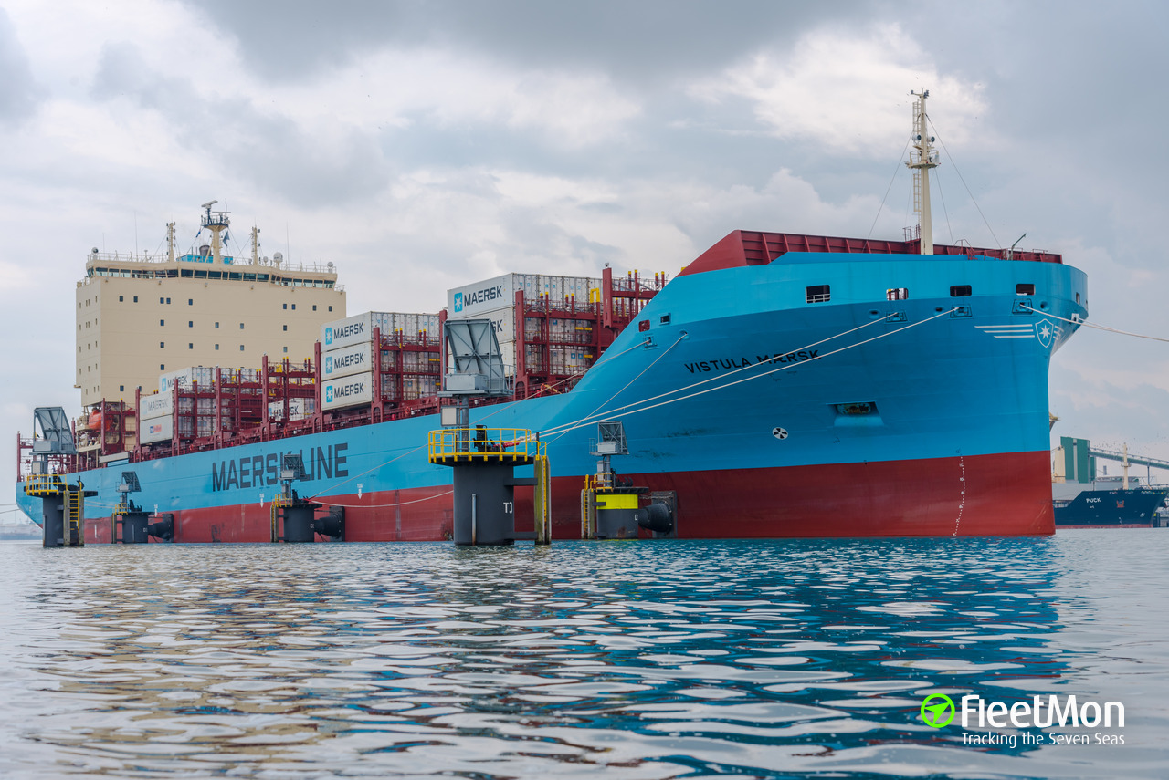 Photo of VISTULA MAERSK (IMO: 9775737, MMSI: 219678000, Callsign: OWYC2 ...