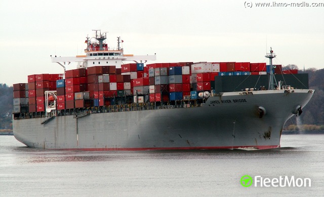 //photos.fleetmon.com/vessels/wan-hai-613_9224520_375175_Large.jpg