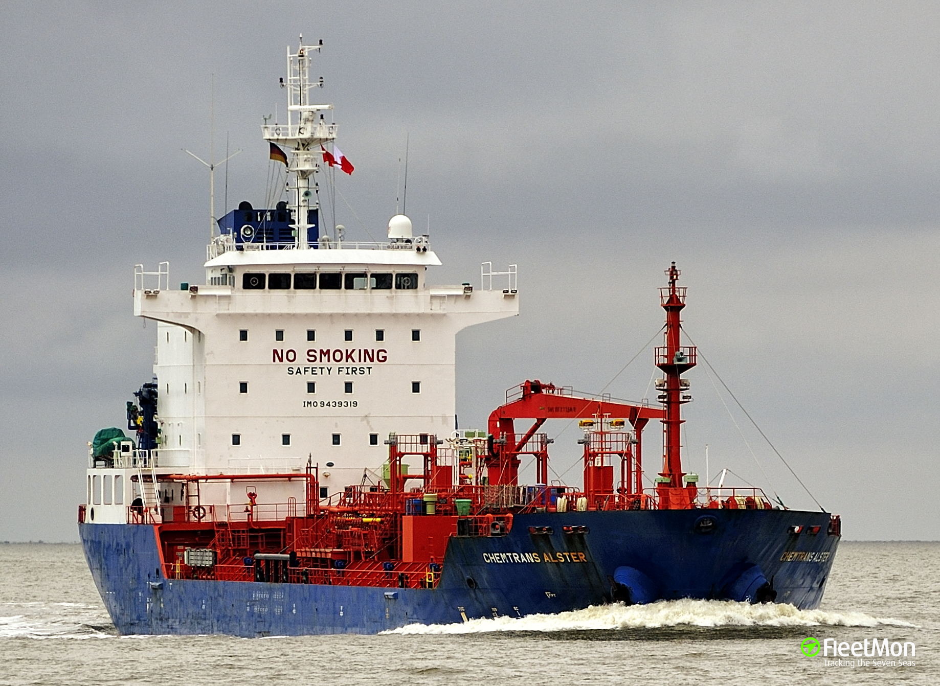 Где находится судно в реальном. FLEETMON Vessel. IMO 9318553 танкер. Танкер Aiwa Maru IMO 8915160. Имо судна.