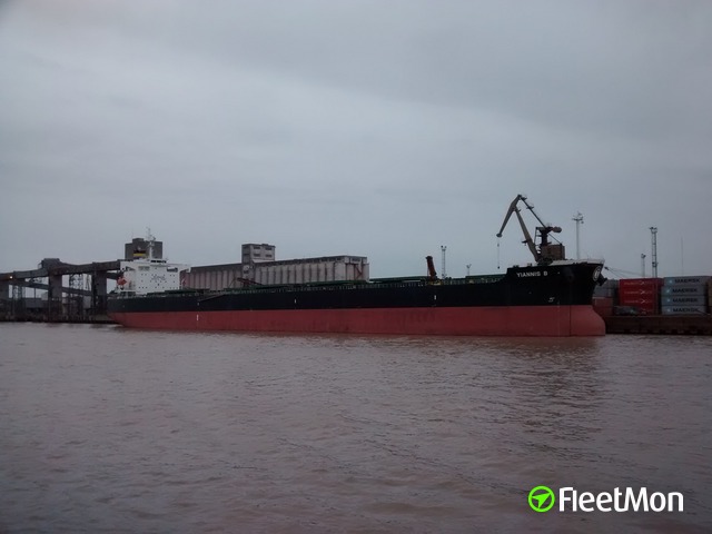 //photos.fleetmon.com/vessels/yiannis-b_9394765_744458_Large.jpg