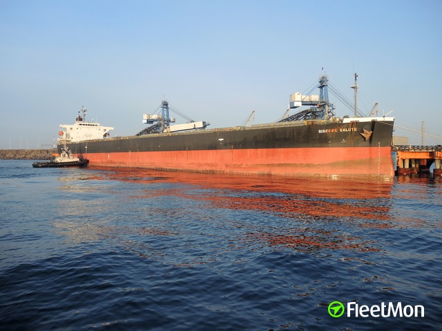 //photos.fleetmon.com/vessels/zhong-lian-86_9326122_1738959_Large.jpg
